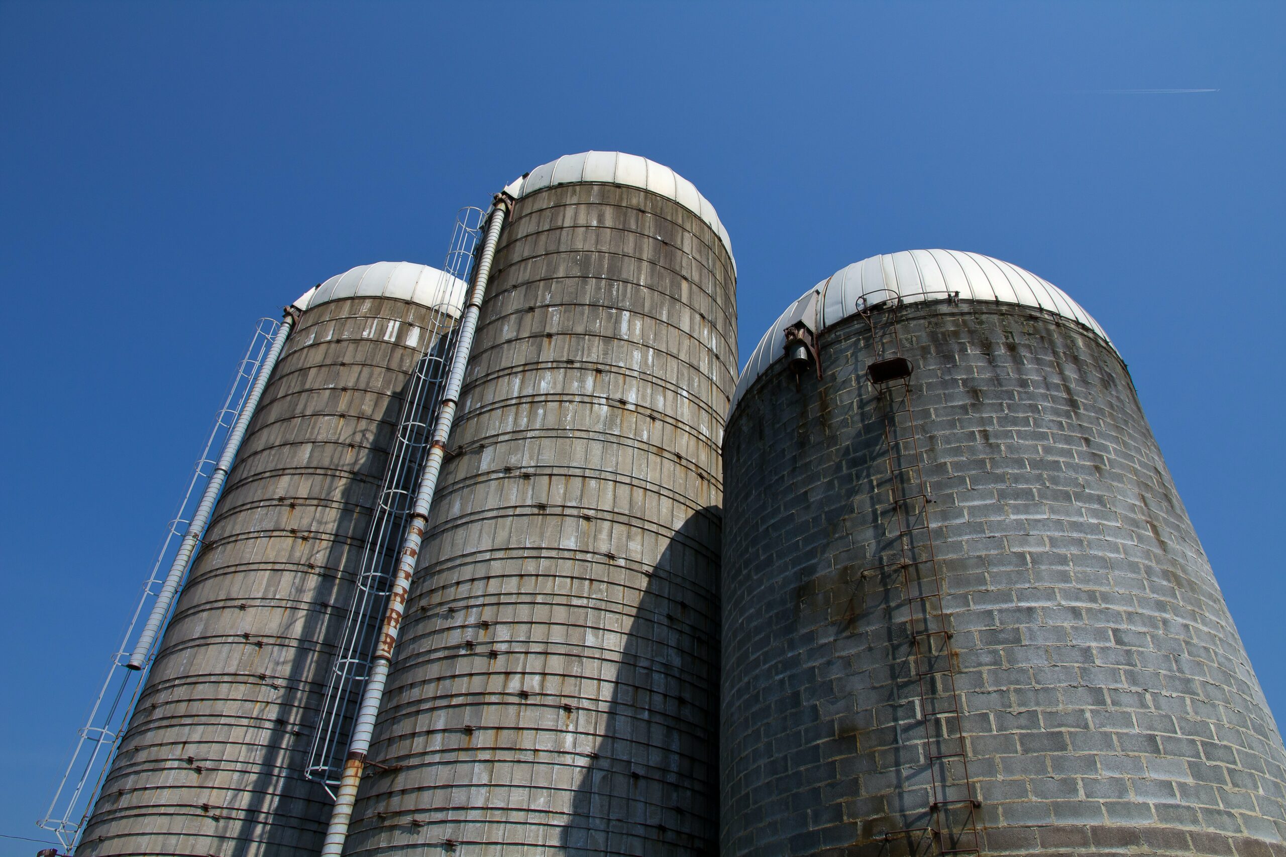 Bridging silos to define a strategy for digital marketing channels - THoM